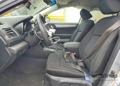 2018 Subaru Outback 2.5I z USA, uszkodzony, nr VIN 4S4BSACC4J3396539